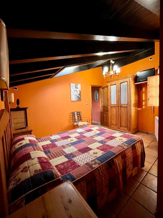 Apartamentos Turisticos Paseo de la Alameda Villaviciosa  Exterior foto